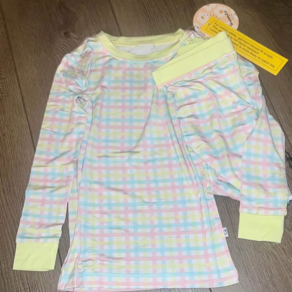 NWT spring gingham bamboo set